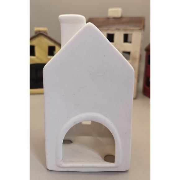 Mini Ceramic Village  Six Houses. Light Up With Your Candles - Picture 11 of 16